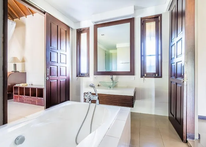 Tirta Tawar Villa *